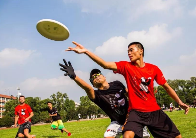 成都團(tuán)建|飛盤團(tuán)建，年輕人最喜歡的戶外團(tuán)建